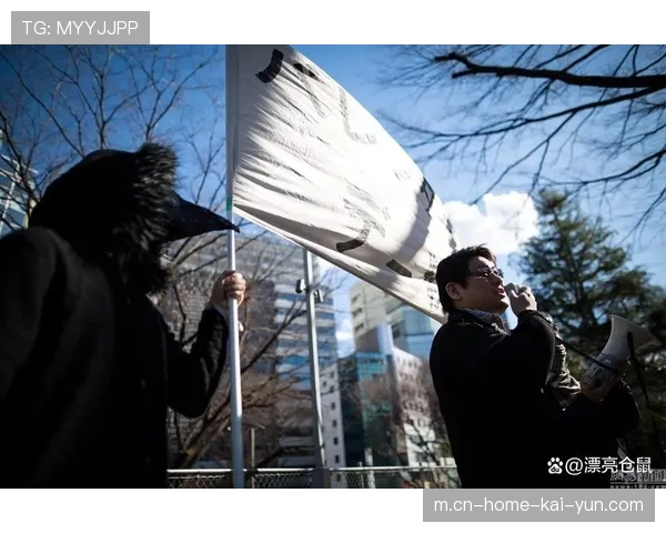 马赛球迷愤怒情绪蔓延，球队赛季目标面临重新评估